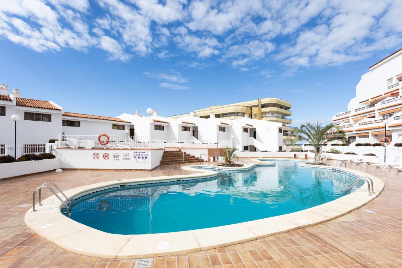 Home2Book Paradise Costa Adeje, Pool Playa Feñabe エクステリア 写真